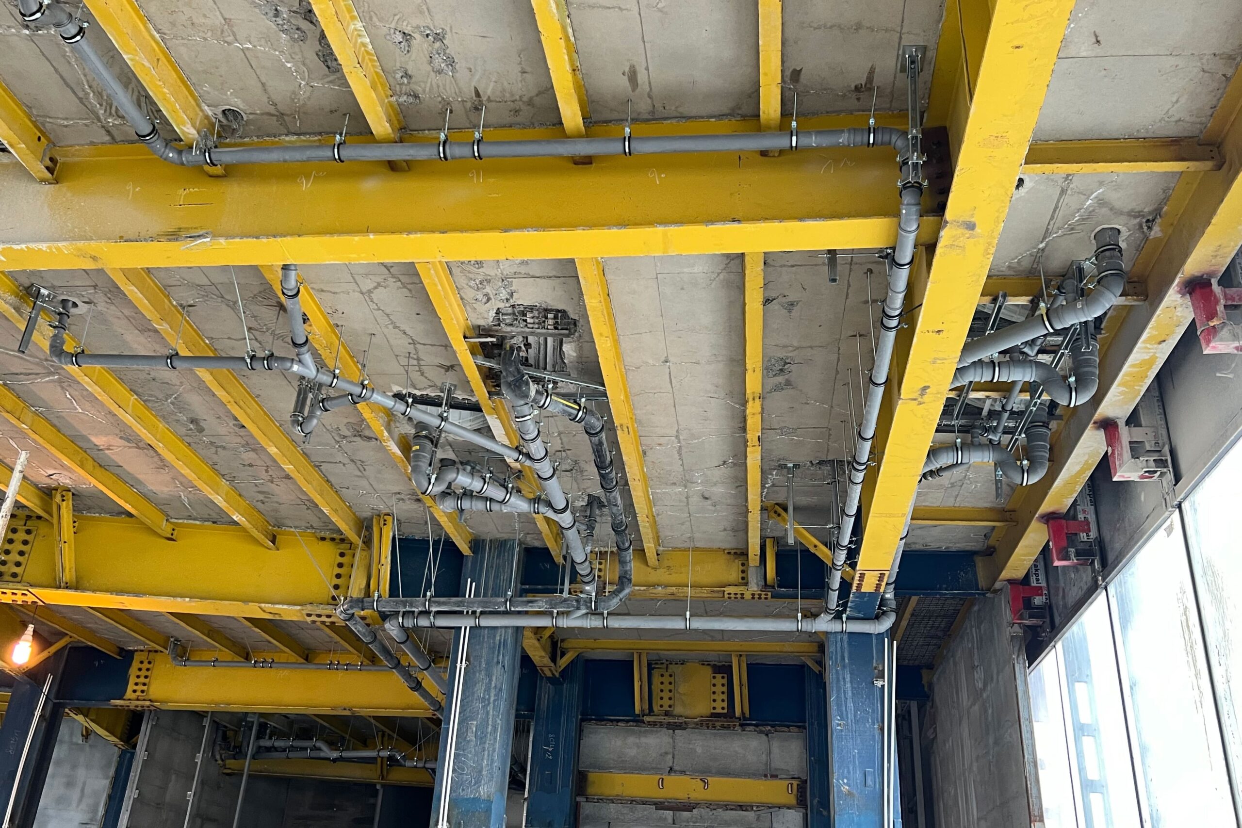 طراحی و اجرای آب و فاضلاب